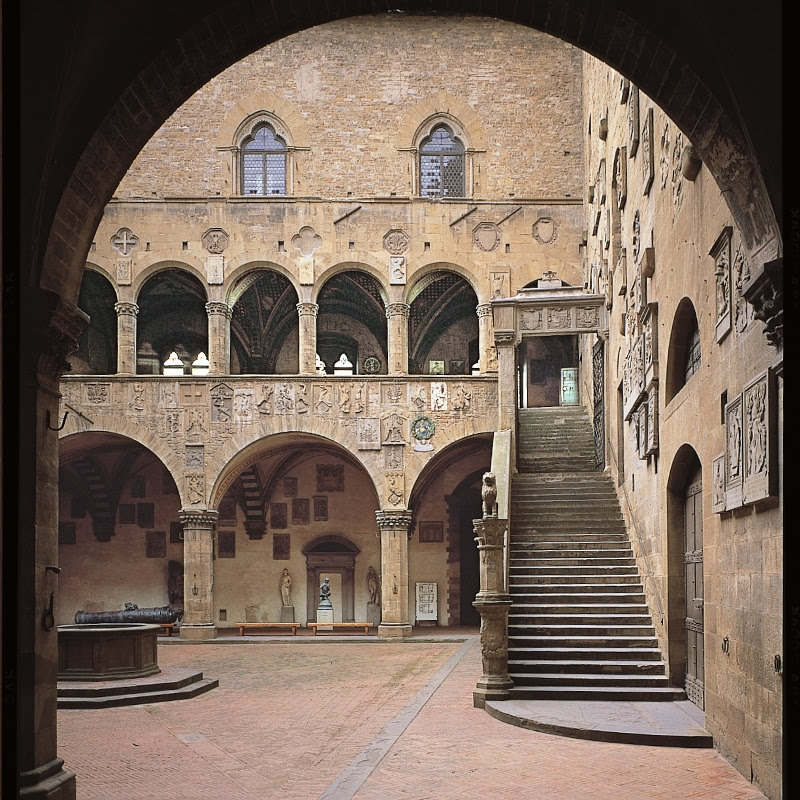00cortile009 bargello copia